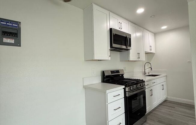 1 bed, 1 bath, 525 sqft, $1,850, Unit 9181-7