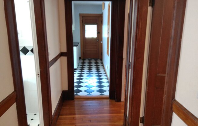 68 TEMPLETON PKWY