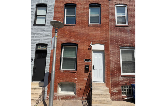 1228 Glyndon ave