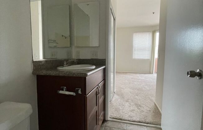 2 beds, 2 baths, 1,000 sqft, $2,700, Unit 303