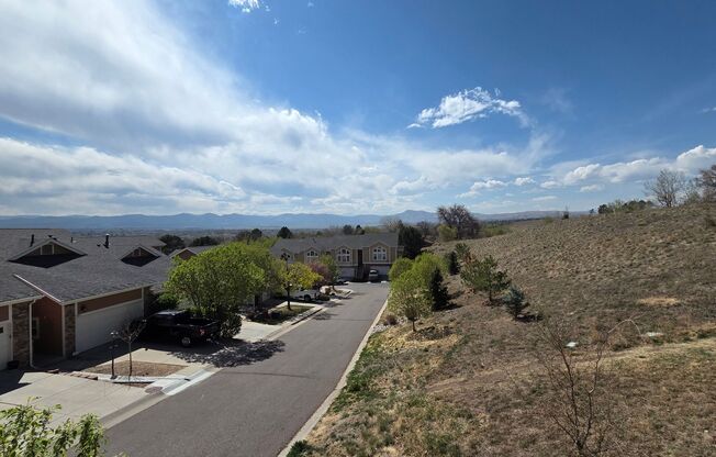 Modern 4 Bedroom 5 Bath Townhome - With Lots of Natural Light and Great Views!