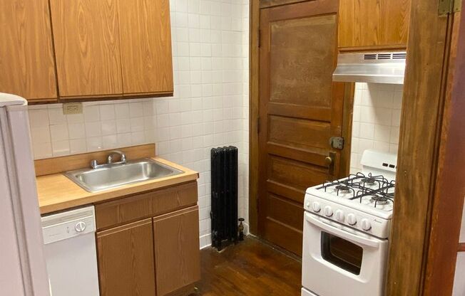 1 bed, 1 bath, 425 sqft, $1,785, Unit 233-213