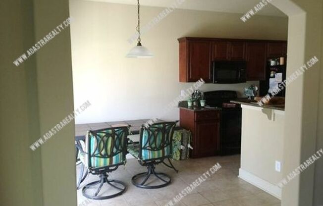 3 beds, 2.5 baths, $1,895