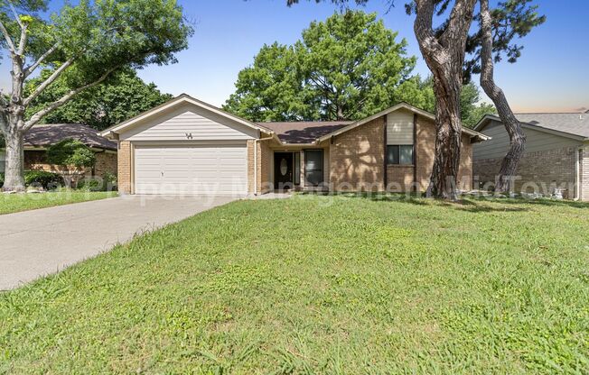 Charming 3-Bedroom Home Just Minutes from Lake Arlington