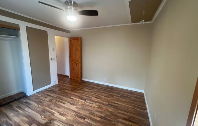 2 beds, 1 bath, $2,100