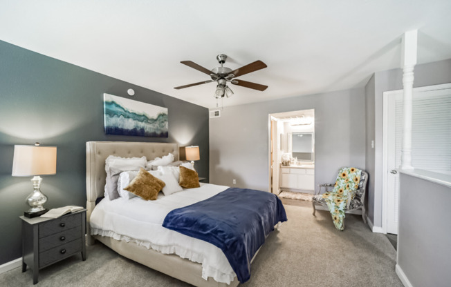 1 bed, 1.5 baths, 711 sqft, $849