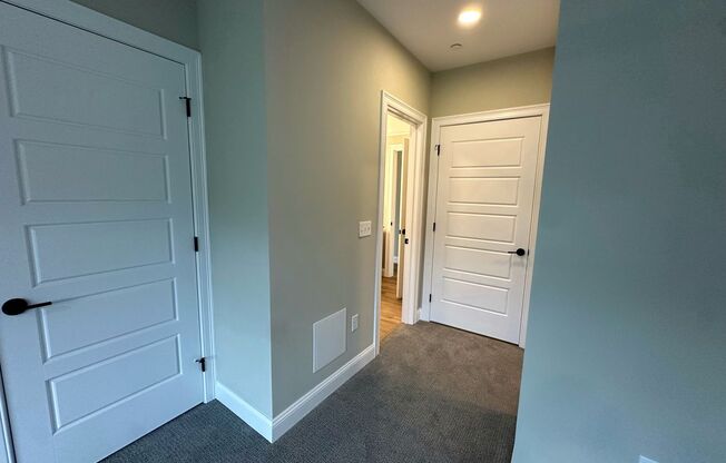 2 beds, 2 baths, 1,218 sqft, $2,725, Unit J35