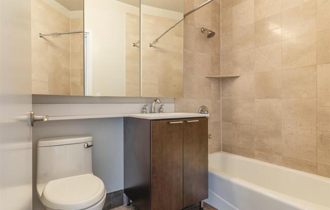 1 bed, 1 bath, 586 sqft, $5,343, Unit 35H