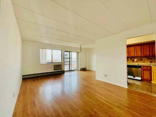 136 75 37 AVE