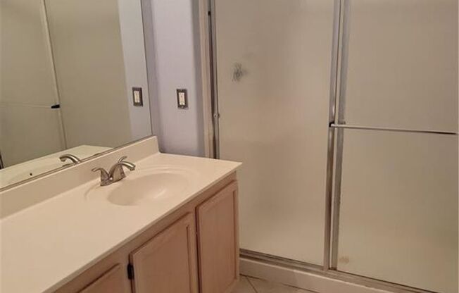 2 beds, 2 baths, $1,495, Unit Building 1