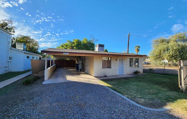 Fantastic 2 bed 1 bath right near ASU!