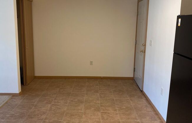 1 bed, 1 bath, 950 sqft, $1,049.99, Unit 535-07