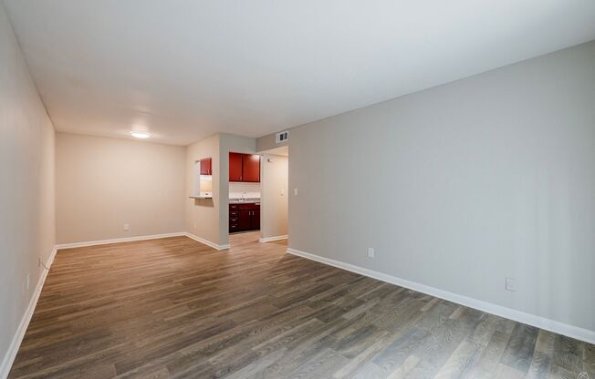 1 bed, 1 bath, 672 sqft, $1,100, Unit 2010-02