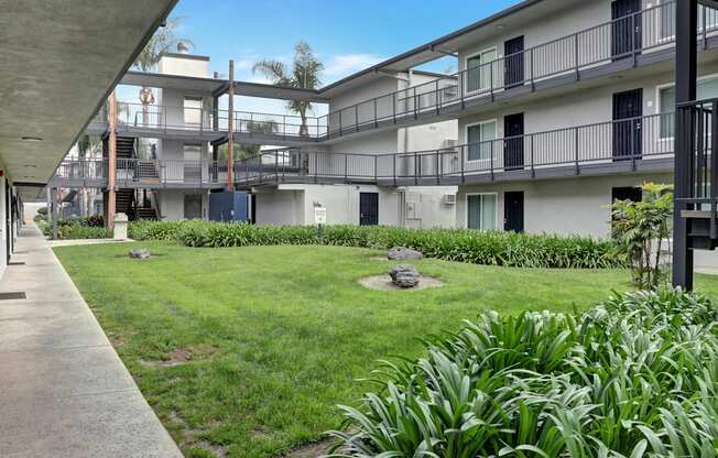 Welcome to Moonraker Apartments