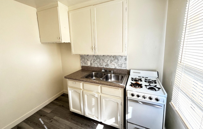 Studio, 1 bath, $1,595, Unit 9