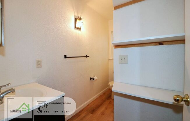 2 beds, 1 bath, $1,395