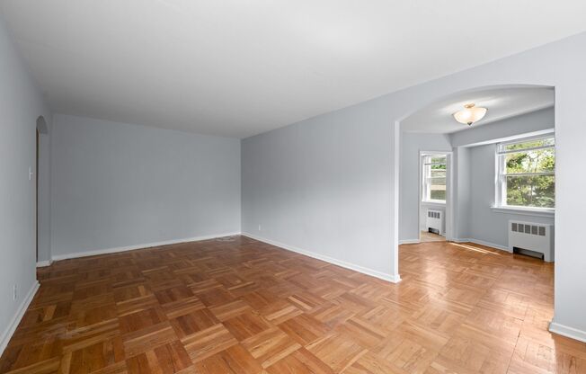2 beds, 1 bath, 930 sqft, $1,490, Unit 105