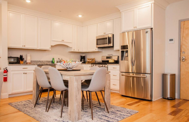 2 beds, 2 baths, 1,000 sqft, $6,995, Unit 3