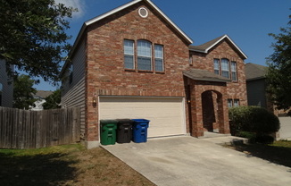 4 beds, 2.5 baths, $1,950