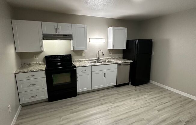 116 Camelot Ct