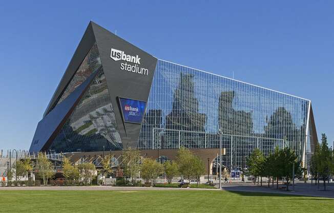 Side View US Bank Stadium