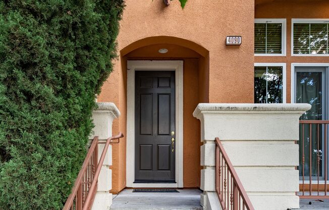 EXQUISITELY LOCATED TOWNHOME PRIVATE SETTING | MANY UPGRADES