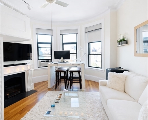 Studio, 1 bath, 458 sqft, $2,750, Unit 4K