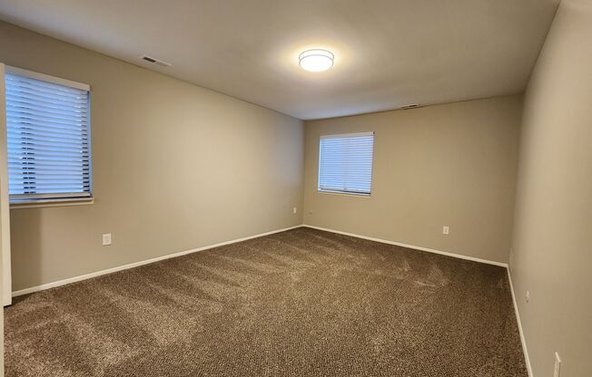 2 beds, 2 baths, 1,061 sqft, $1,360, Unit F102