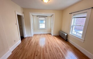 142 PEARL ST