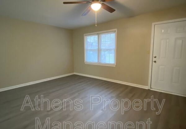 187 SHOEMAKER CT