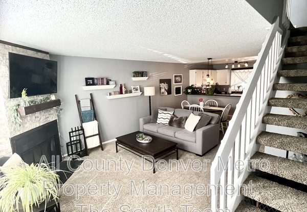 9623 W CHATFIELD AVE
