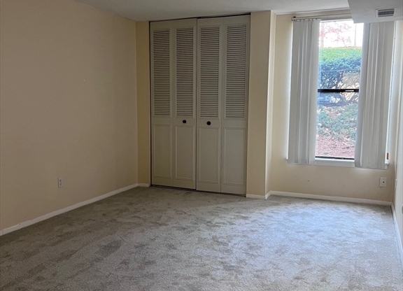 1 bed, 1 bath, 675 sqft, $1,700, Unit D