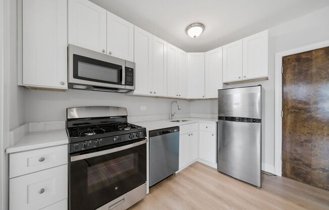 Studio, 1 bath, 343 sqft, $1,695, Unit 402