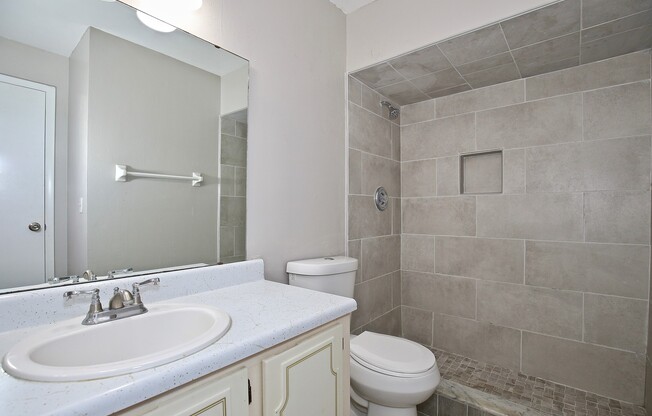 2 beds, 2.5 baths, $1,895, Unit UNIT 13