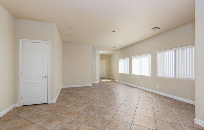 Rare FIVE bedroom home in NW with one bed/bath downstairs.