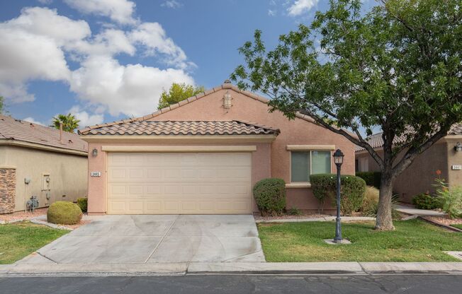 Single-Story Golf Course Home in Gated Community