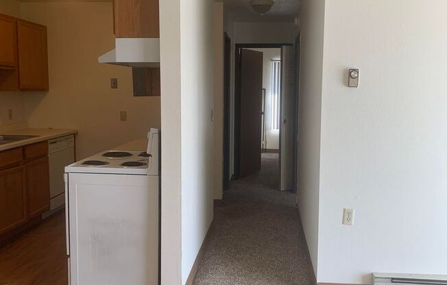 3 beds, 3 baths, 1,022 sqft, $1,125, Unit 1502-25