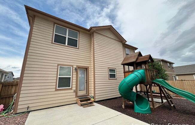 8366 HARDWOOD CIR