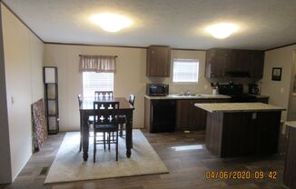 3 beds, 2 baths, $1,395