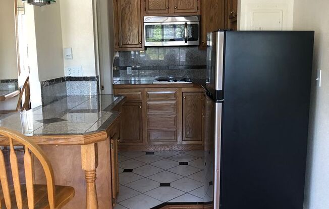 Studio, 1 bath, 250 sqft, $1,245, Unit 212