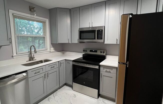 Single Family home in Alexandria- Minutes to Ft Belvior