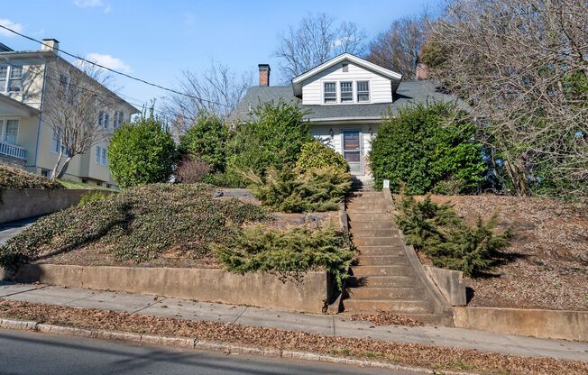 1515 W Northwest Blvd