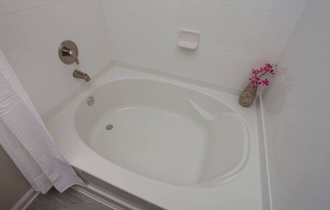Garden soaking tubs
