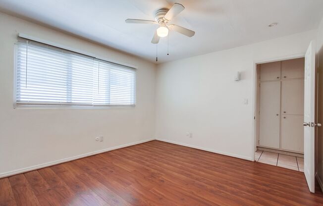 2 beds, 1 bath, 850 sqft, $2,450, Unit 10