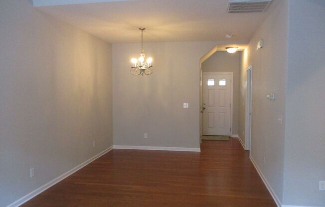 Pretty 3 Bedroom Townhouse in the Clemmons/West Winston area