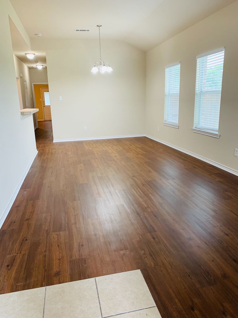 3/2 Duplex in Arlington