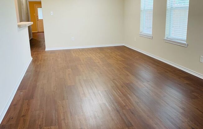 3/2 Duplex in Arlington
