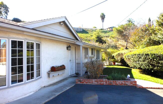 FOR RENT: Charming Single Level House, Private Driveway, Large Lot w/Fruit Trees, Hardwood Floors & Fireplace