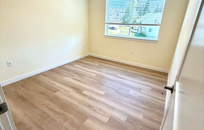 2 beds, 1 bath, $1,875, Unit E302