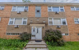 2806 E 76th Pl.